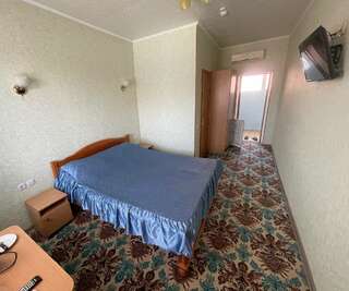 Гостиница Акватория Евпатория Двухместный номер с 1 кроватью и балконом-5