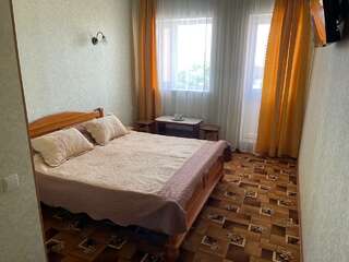 Гостиница Акватория Евпатория Двухместный номер с 1 кроватью и балконом-4