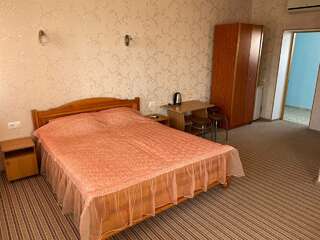 Гостиница Акватория Евпатория Трехместный номер-6