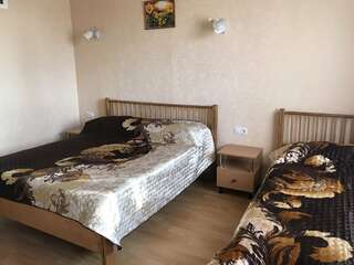 Гостиница Акватория Евпатория Трехместный номер-1